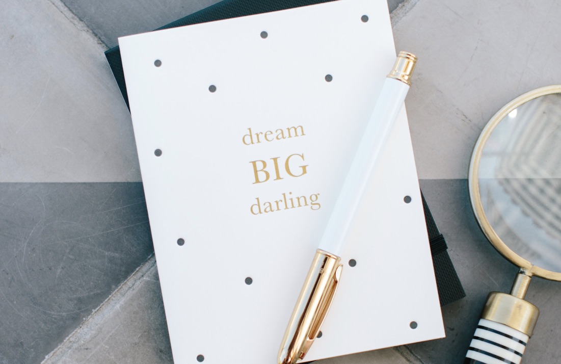 Learn how to use a Virtual Assistant to run a successful webinar.